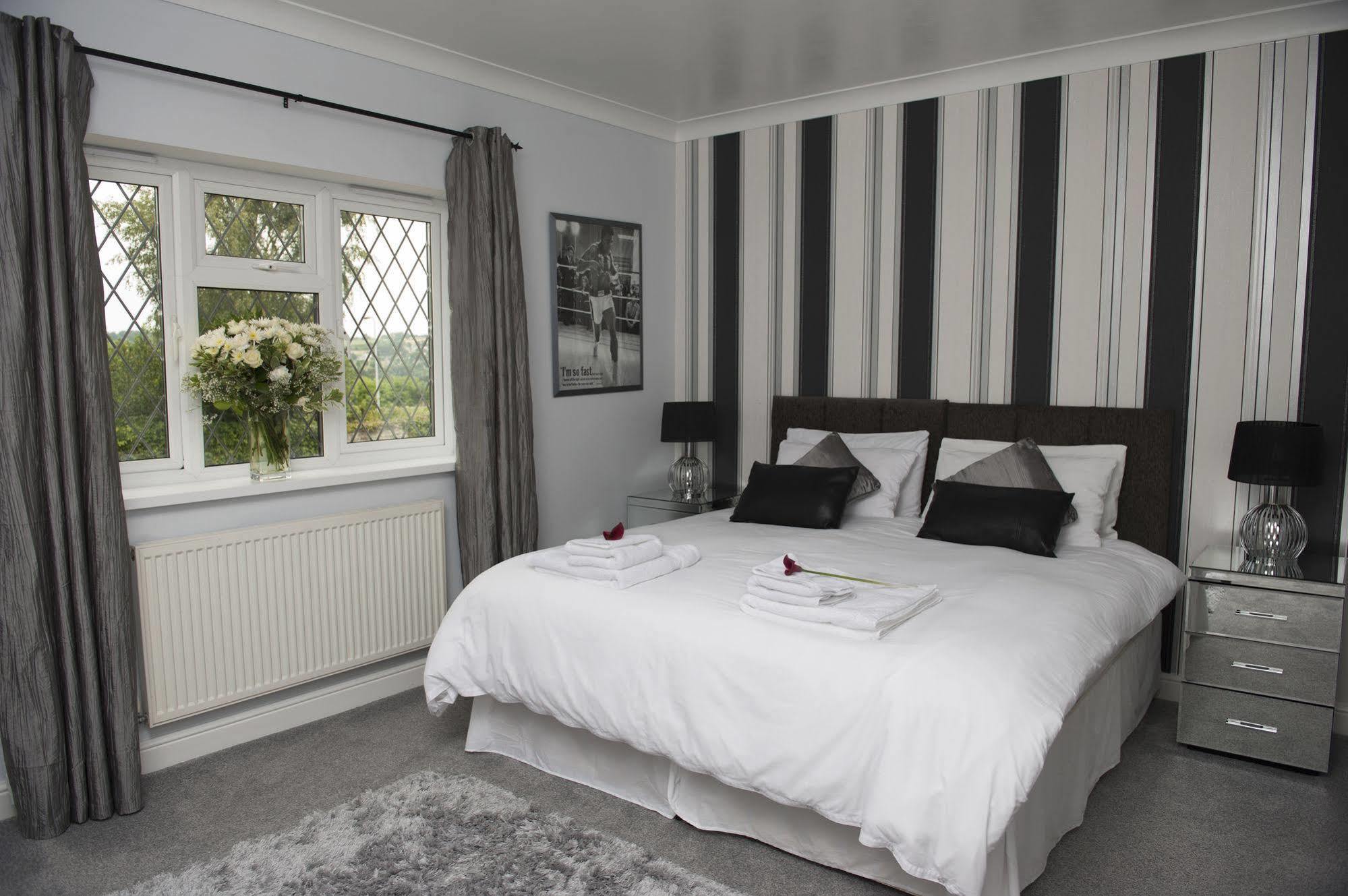 Ashbrook Bed And Breakfast Llandudno Bagian luar foto